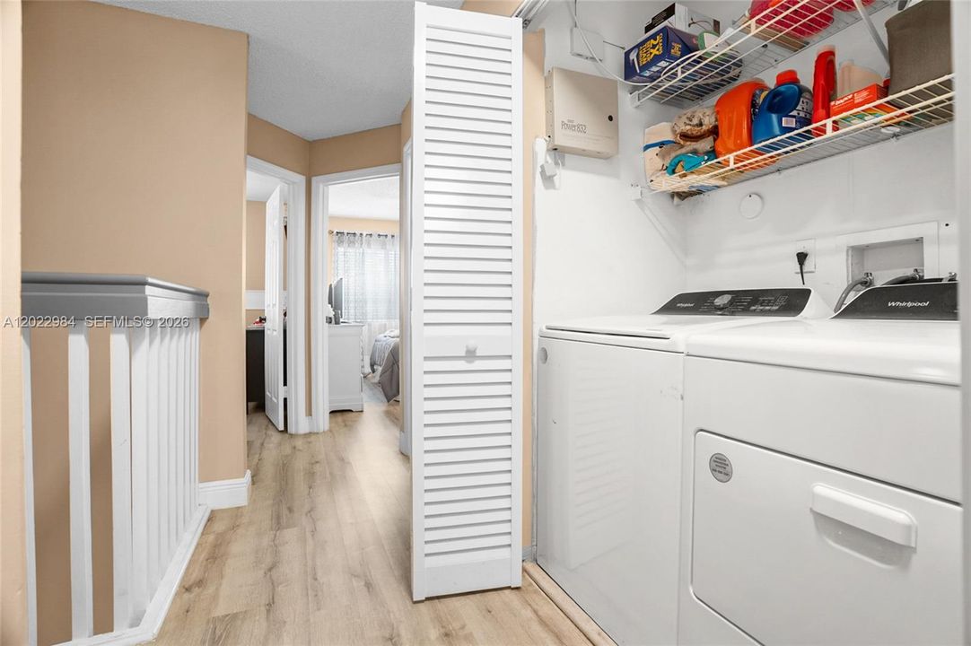 For Sale: $429,900 (3 beds, 3 baths, 1468 Square Feet)