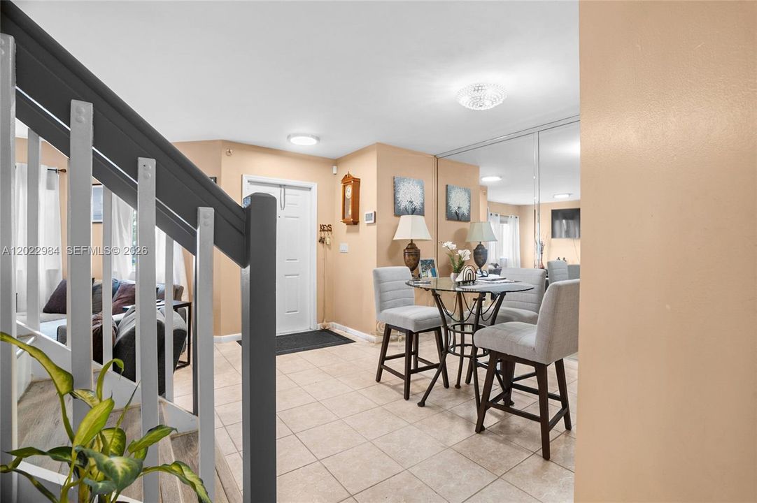 For Sale: $429,900 (3 beds, 3 baths, 1468 Square Feet)