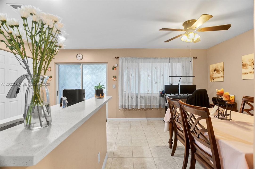 For Sale: $429,900 (3 beds, 3 baths, 1468 Square Feet)