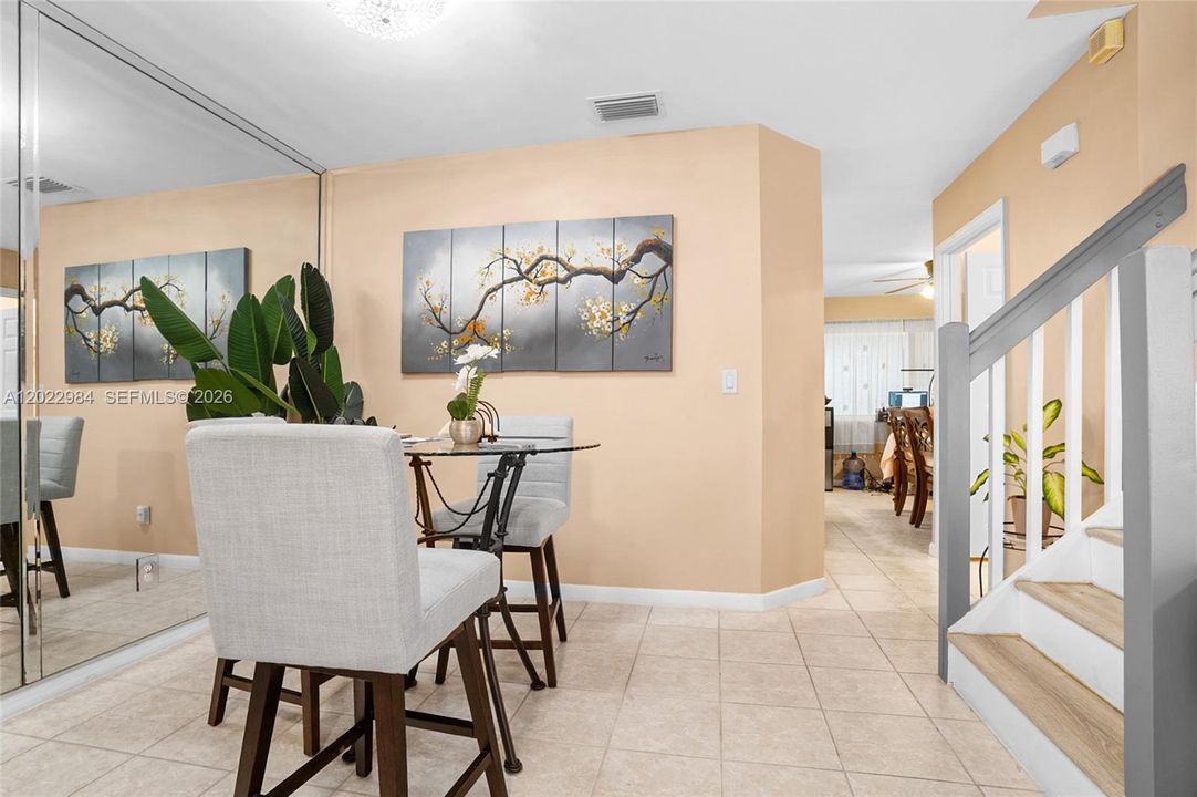 For Sale: $429,900 (3 beds, 3 baths, 1468 Square Feet)
