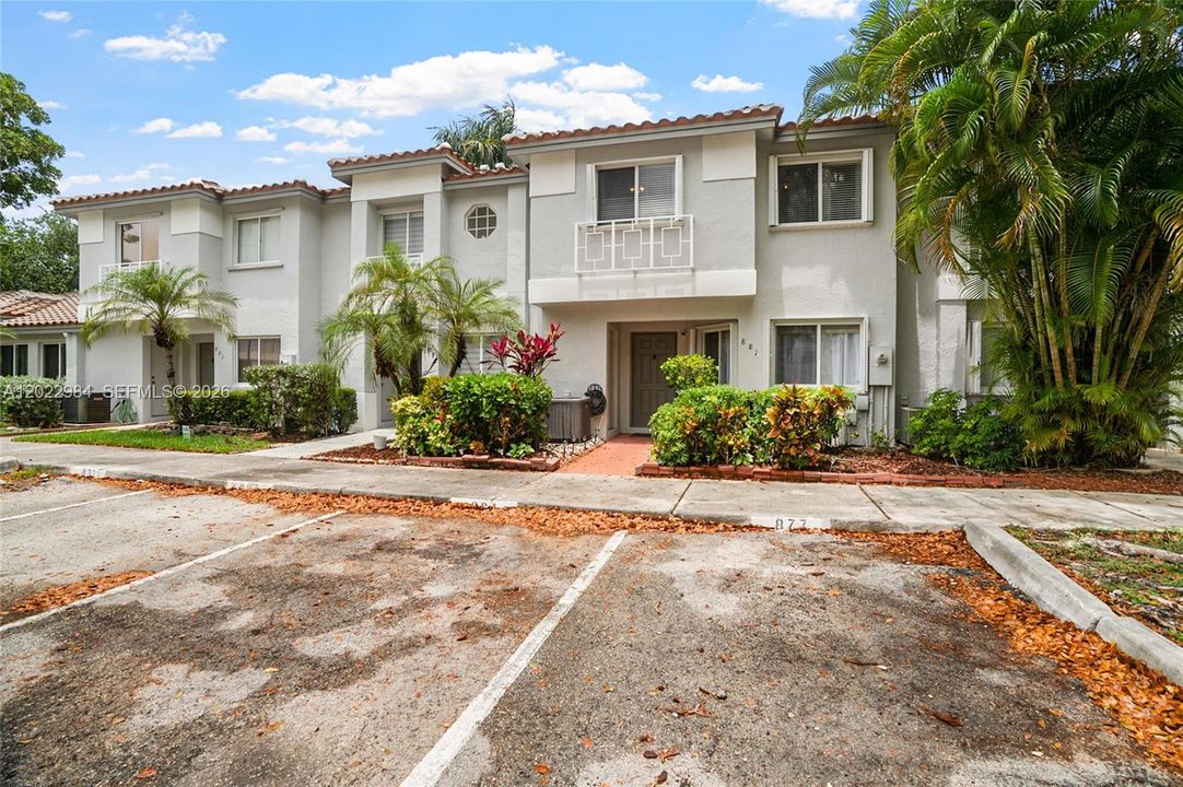 For Sale: $429,900 (3 beds, 3 baths, 1468 Square Feet)