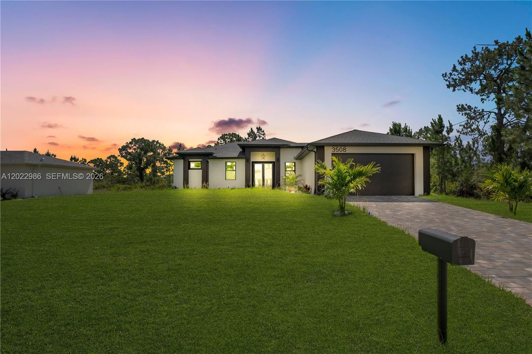 For Sale: $389,900 (4 beds, 3 baths, 1778 Square Feet)