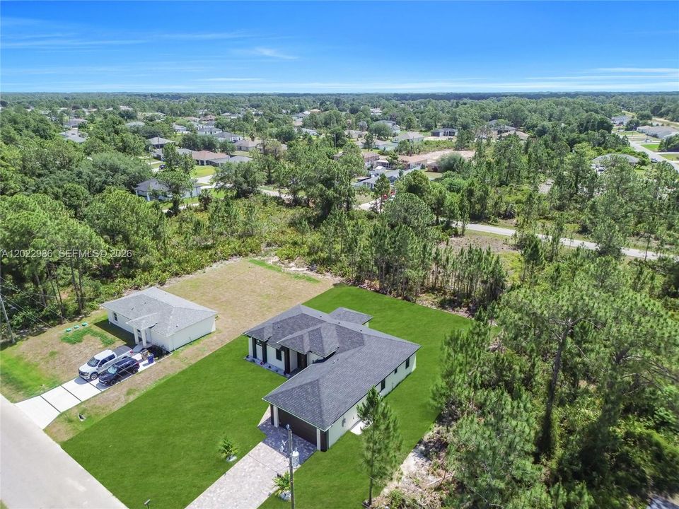 For Sale: $389,900 (4 beds, 3 baths, 1778 Square Feet)