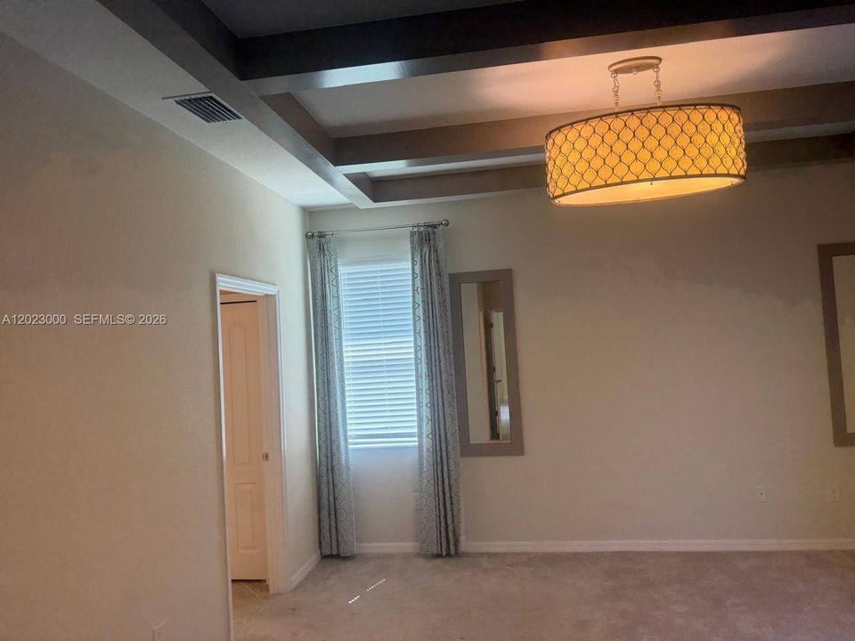 En Renta: $2,450 (3 camas, 3 baños, 1852 Pies cuadrados)