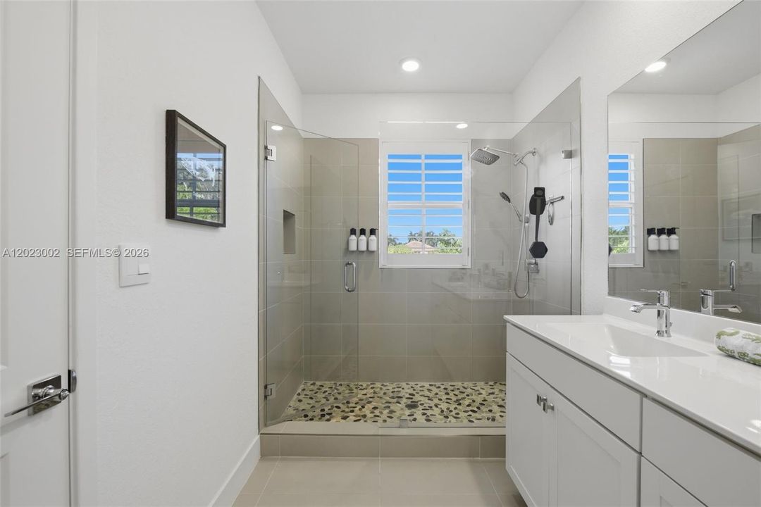 En Venta: $719,990 (3 camas, 2 baños, 1794 Pies cuadrados)