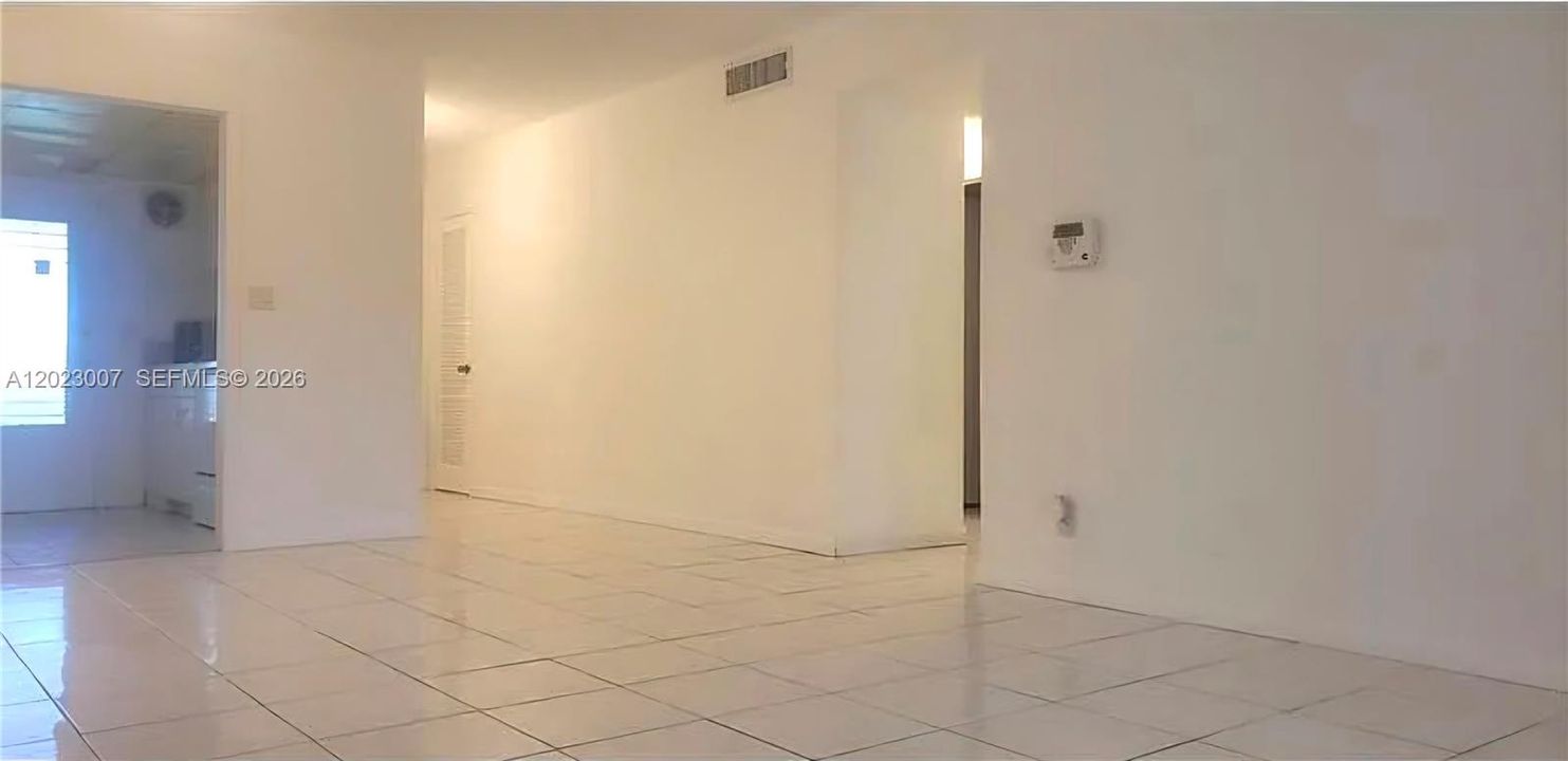 For Sale: $150,000 (2 beds, 2 baths, 1066 Square Feet)