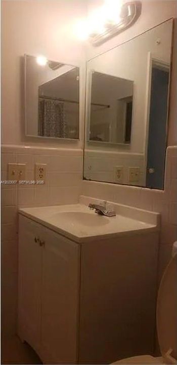 For Sale: $150,000 (2 beds, 2 baths, 1066 Square Feet)