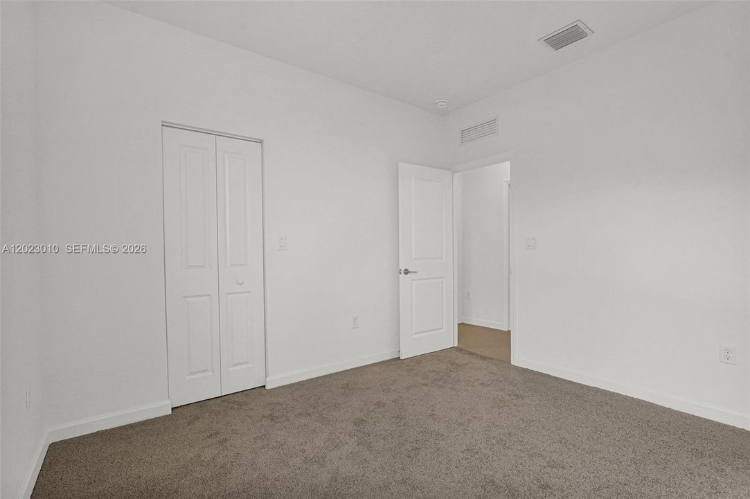 For Rent: $3,900 (4 beds, 3 baths, 2412 Square Feet)