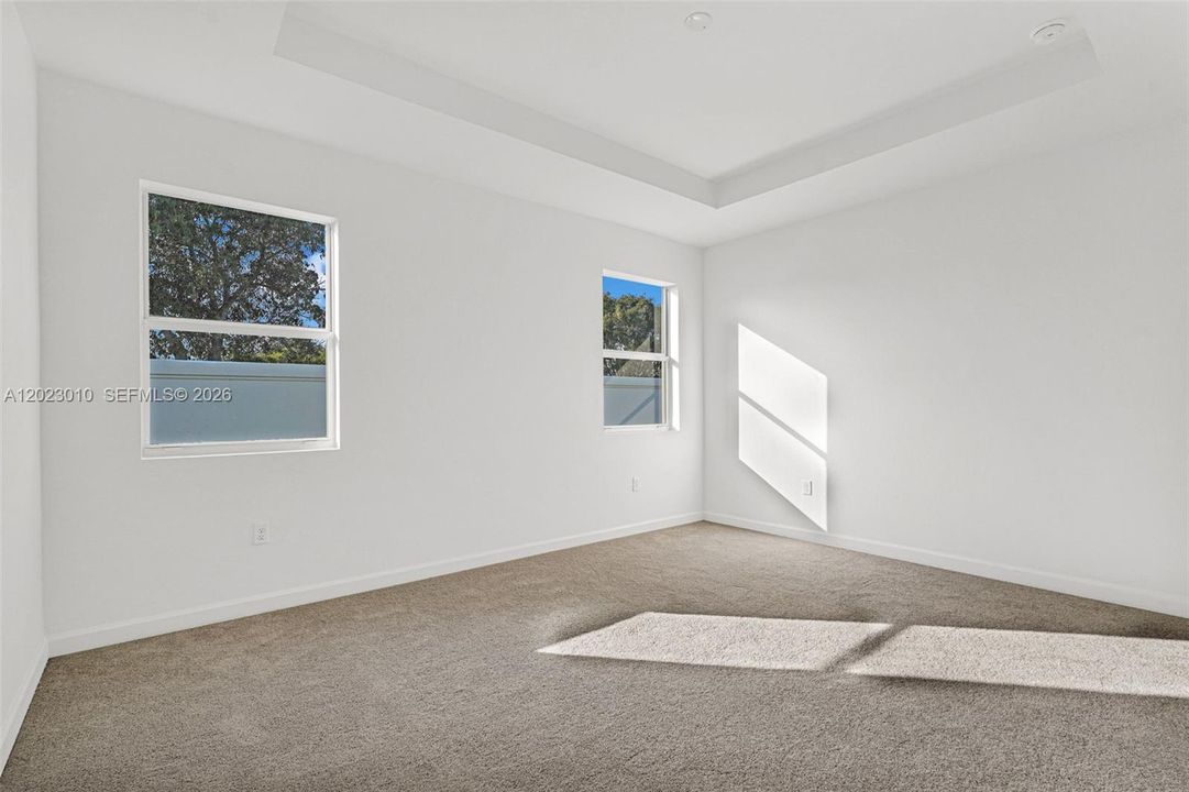 For Rent: $3,900 (4 beds, 3 baths, 2412 Square Feet)