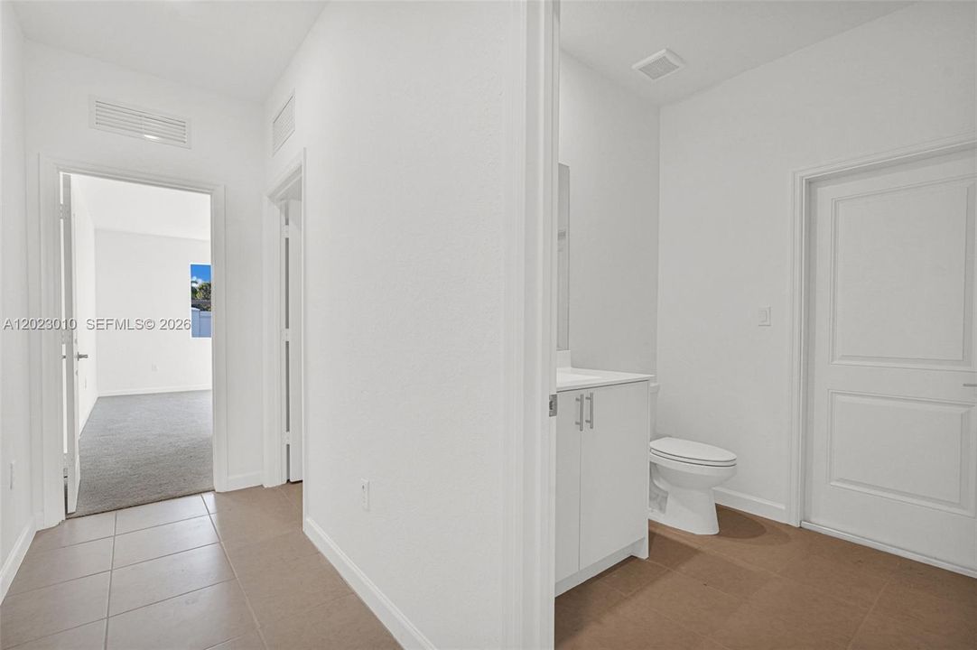 For Rent: $3,900 (4 beds, 3 baths, 2412 Square Feet)