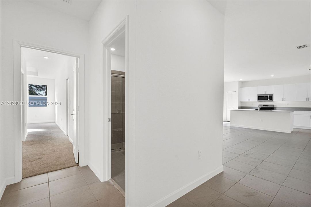 For Rent: $3,900 (4 beds, 3 baths, 2412 Square Feet)