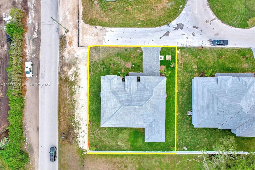 For Rent: $3,900 (4 beds, 3 baths, 2412 Square Feet)