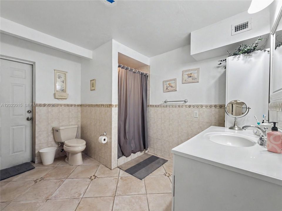 На продажу: $1,999,999 (3 спален, 2 ванн, 1191 Квадратных фут)