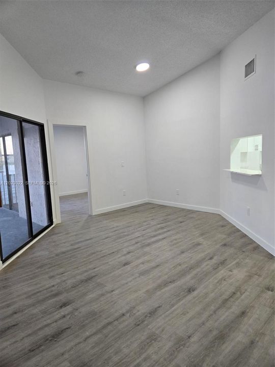 En Renta: $2,000 (2 camas, 2 baños, 970 Pies cuadrados)