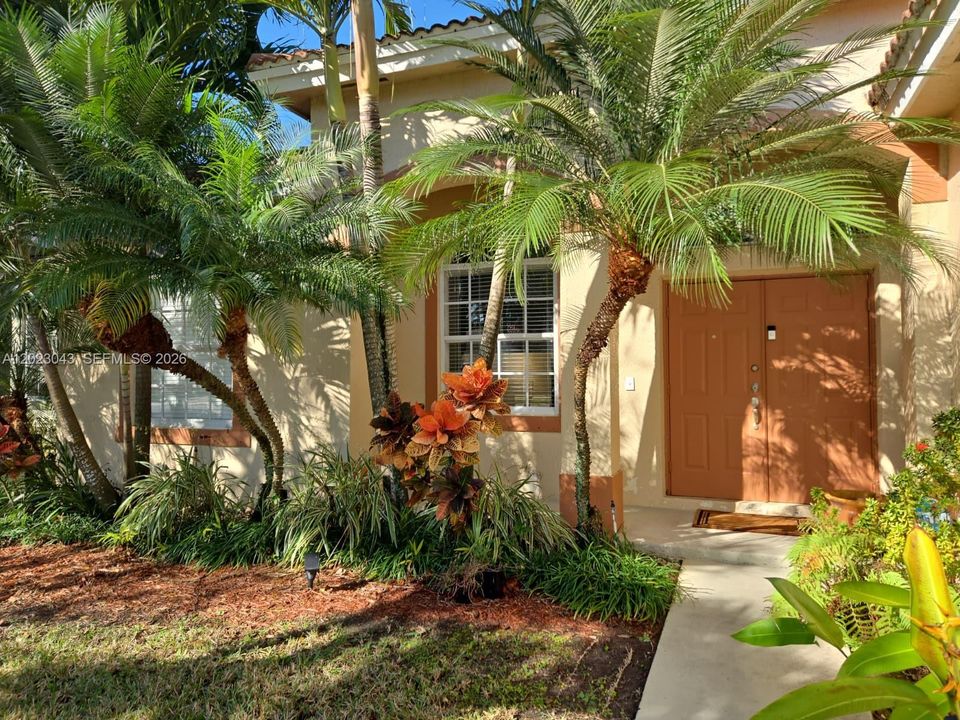 For Sale: $519,900 (3 beds, 2 baths, 1693 Square Feet)