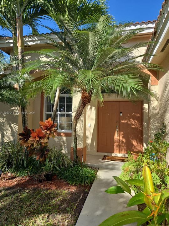 For Sale: $519,900 (3 beds, 2 baths, 1693 Square Feet)
