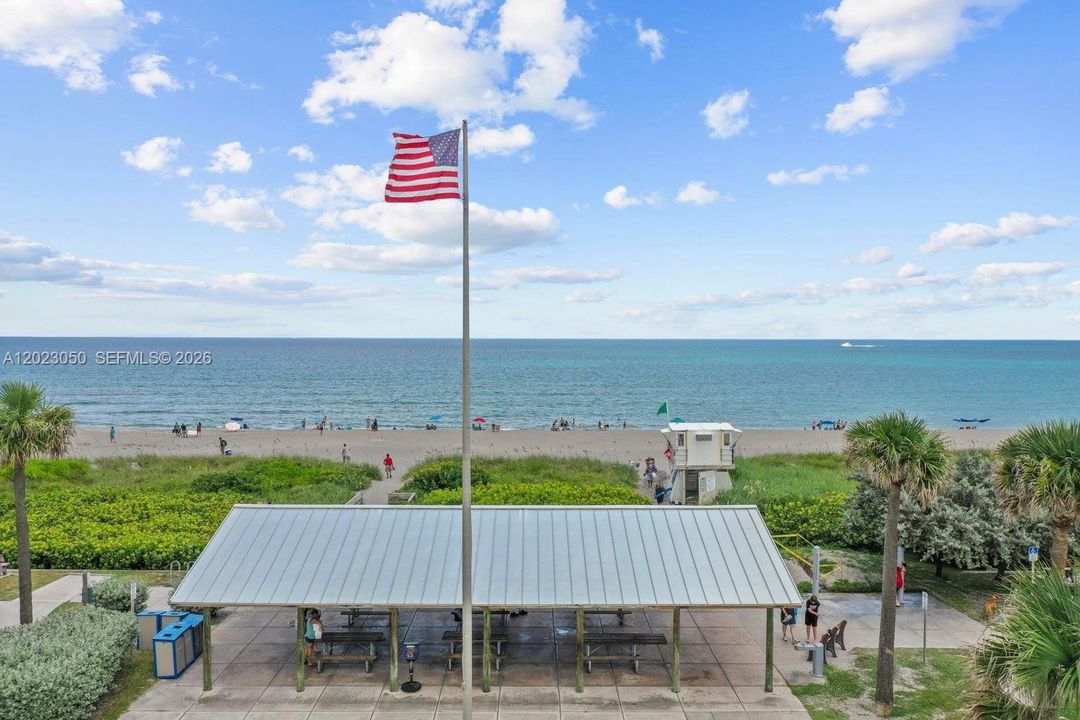 For Sale: $2,850,000 (4 beds, 3 baths, 3004 Square Feet)