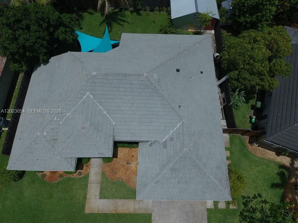 На продажу: $675,000 (3 спален, 2 ванн, 1894 Квадратных фут)