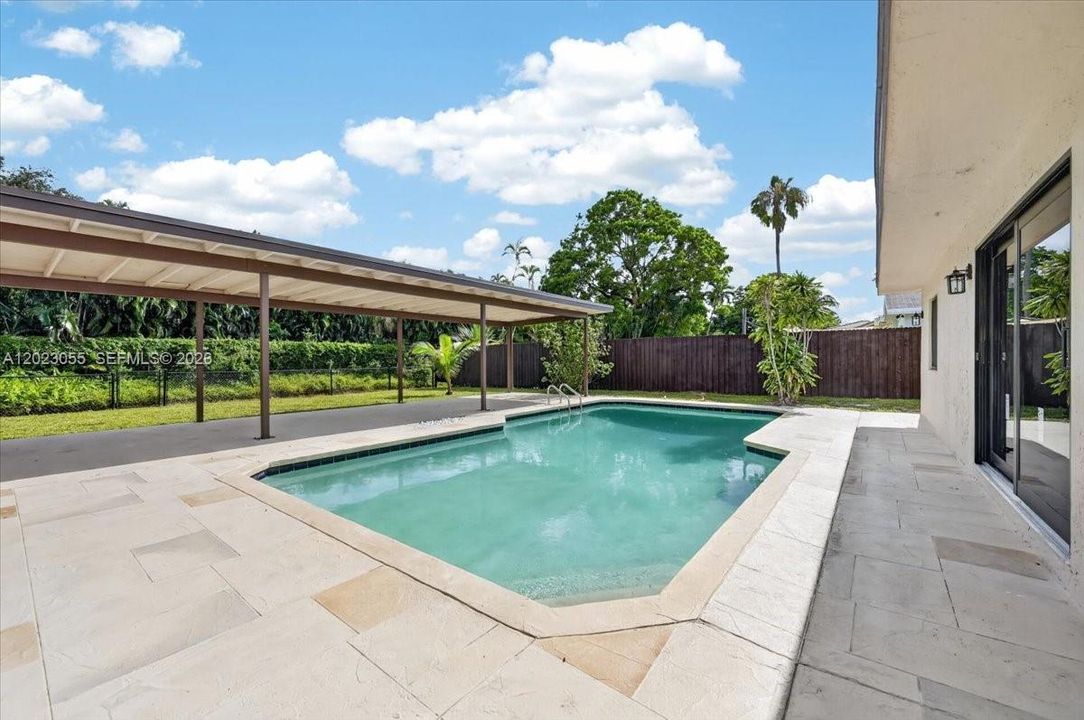 For Sale: $700,000 (4 beds, 2 baths, 2163 Square Feet)