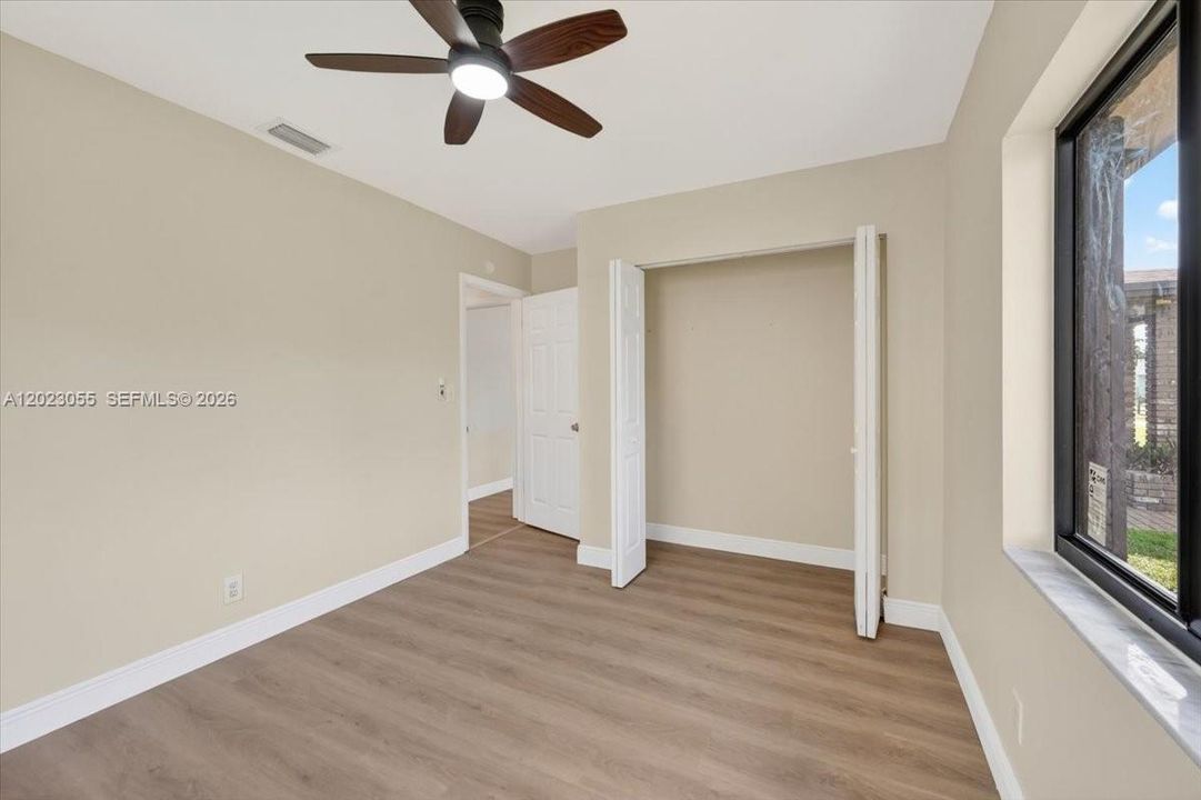 For Sale: $700,000 (4 beds, 2 baths, 2163 Square Feet)
