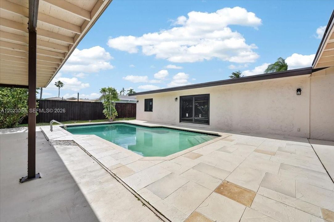 For Sale: $700,000 (4 beds, 2 baths, 2163 Square Feet)