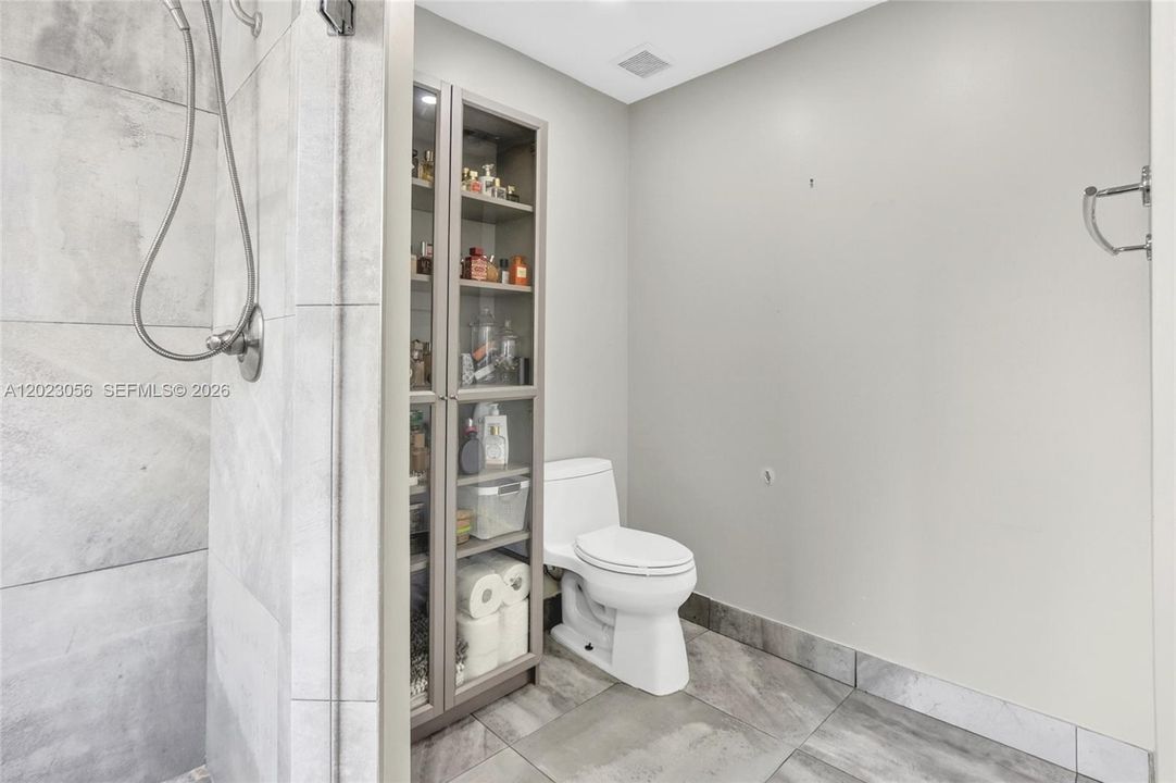 En Venta: $565,000 (3 camas, 2 baños, 1644 Pies cuadrados)