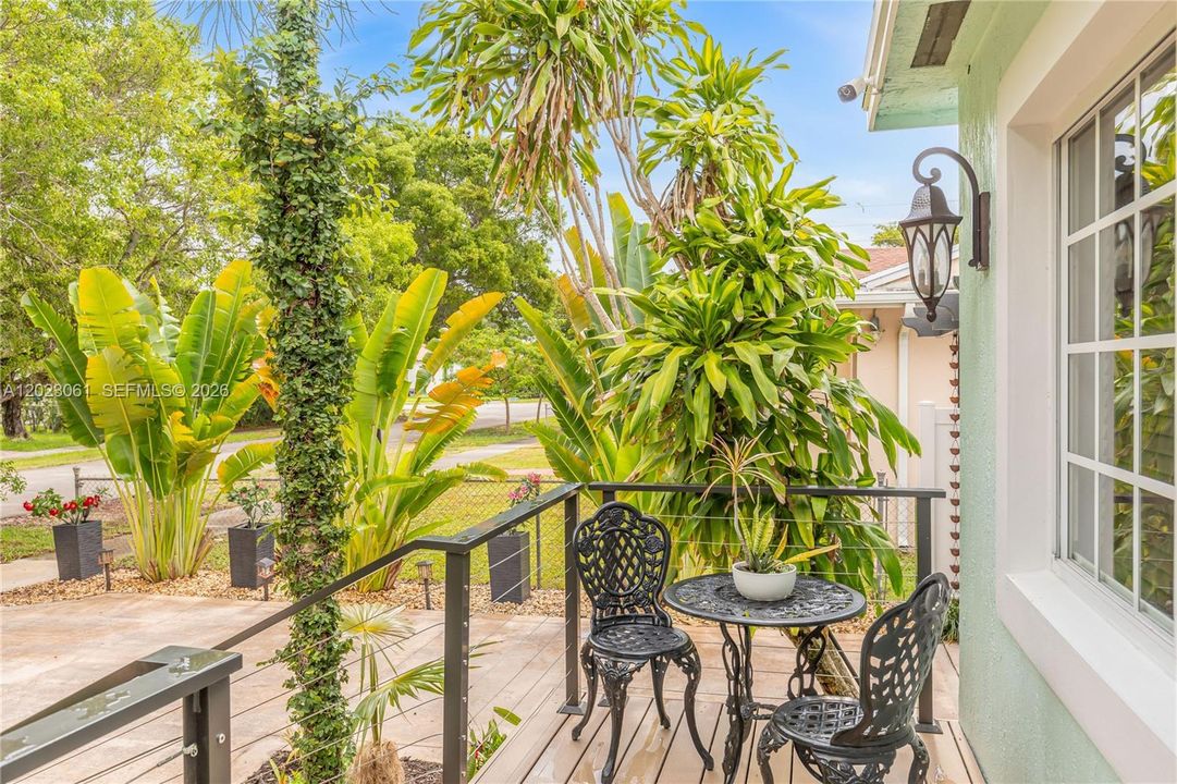 На продажу: $975,000 (4 спален, 3 ванн, 1837 Квадратных фут)