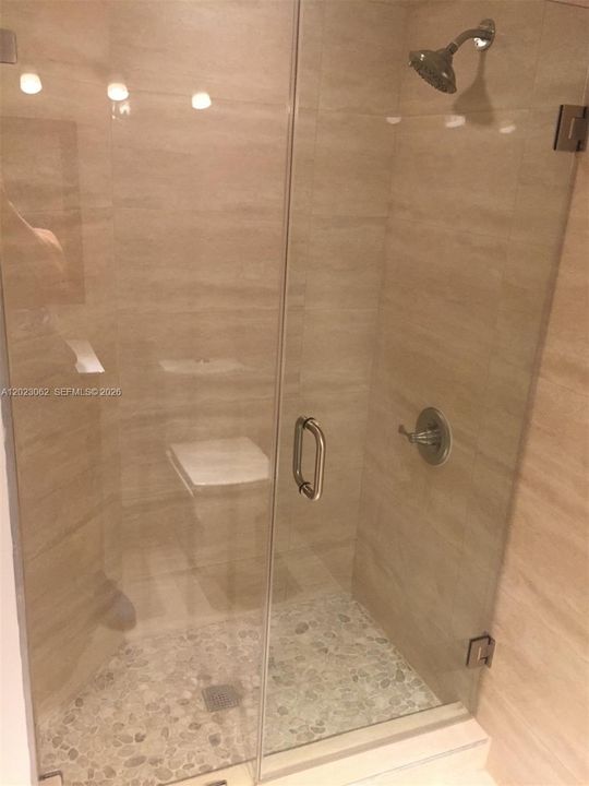 В аренду: $2,500 (2 спален, 2 ванн, 899 Квадратных фут)
