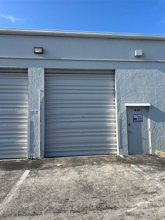 Overhead door
