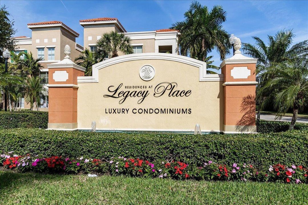 01-Legacy Place (1)