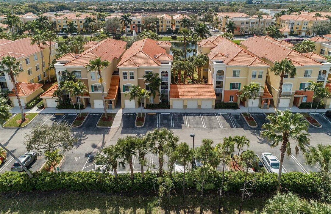 11-Legacy Place (11)