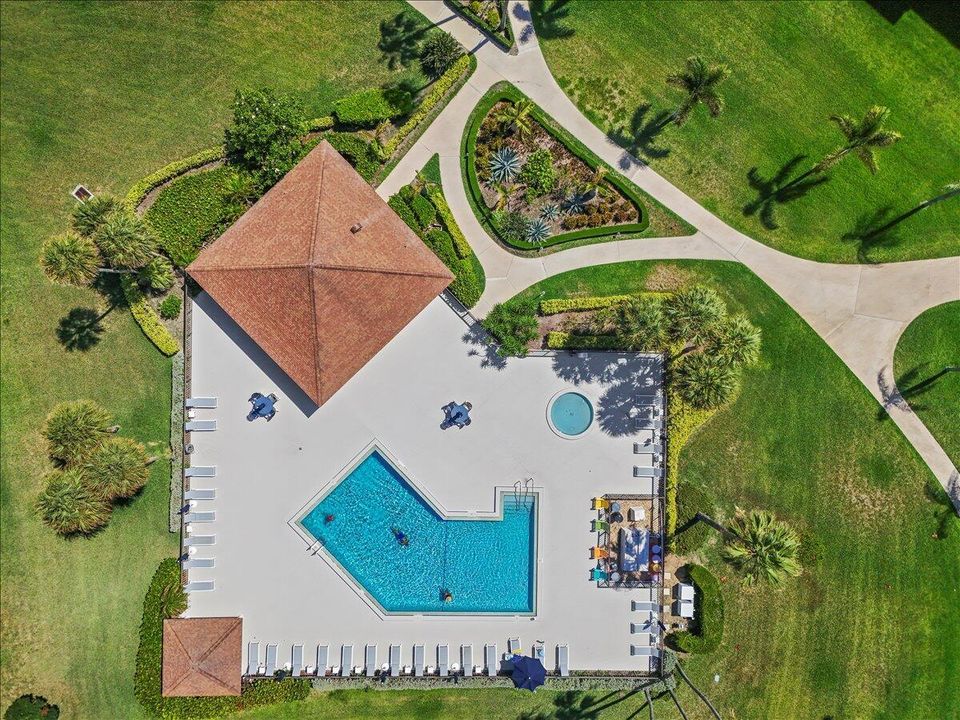 Resort-Style Lakefront Pool