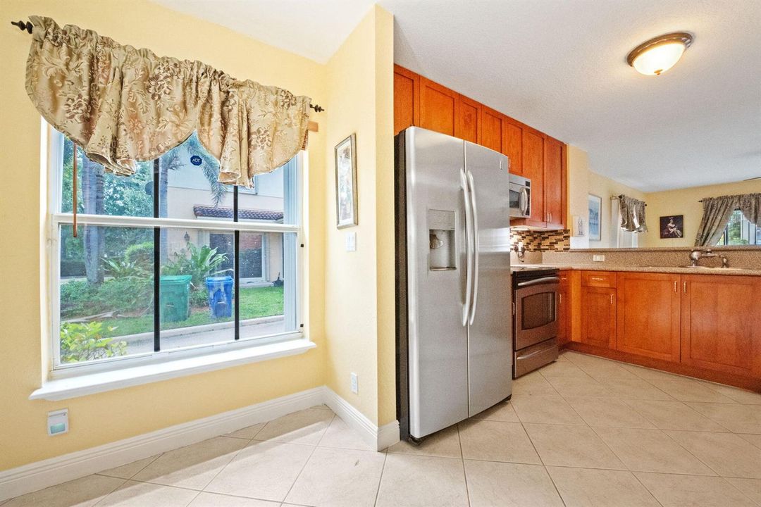 8-web-or-mls-9999-sw-26th-ct
