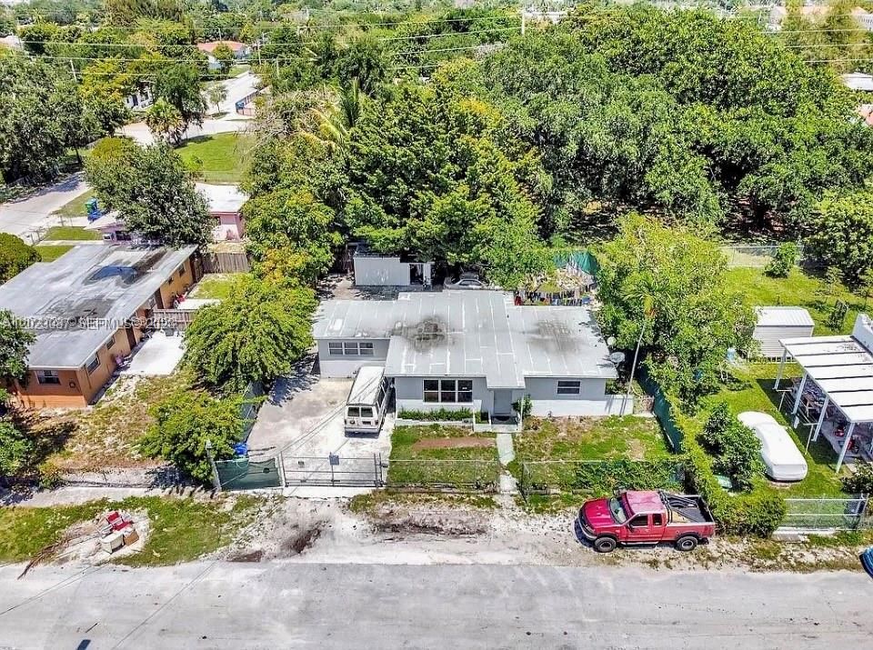 En Venta: $1,290,000 (3 camas, 2 baños, 1228 Pies cuadrados)