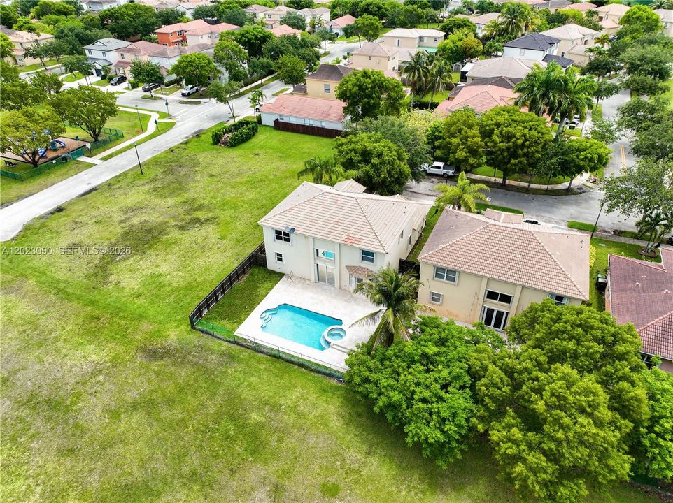 For Sale: $575,000 (4 beds, 3 baths, 2786 Square Feet)