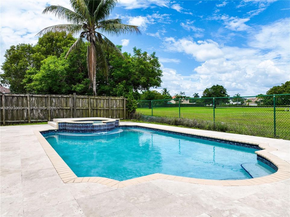 For Sale: $575,000 (4 beds, 3 baths, 2786 Square Feet)