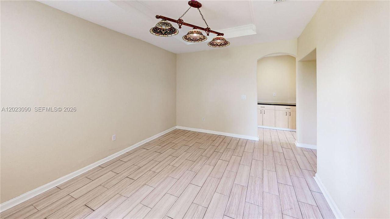 For Sale: $575,000 (4 beds, 3 baths, 2786 Square Feet)