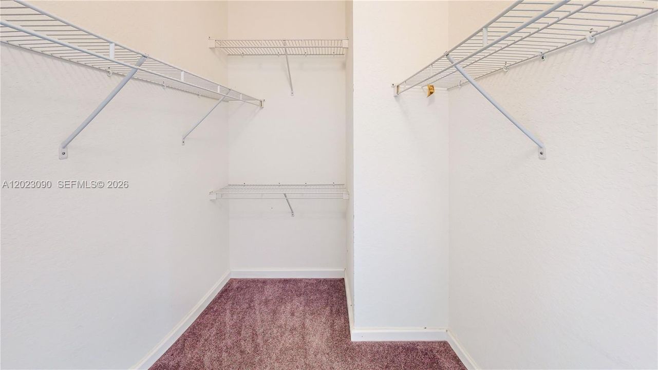 For Sale: $575,000 (4 beds, 3 baths, 2786 Square Feet)