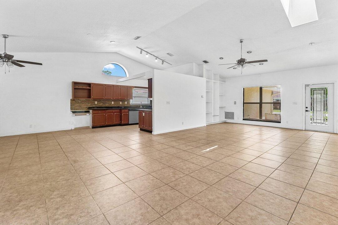 015-14616AutumnAvenue-Wellington-FL-3341