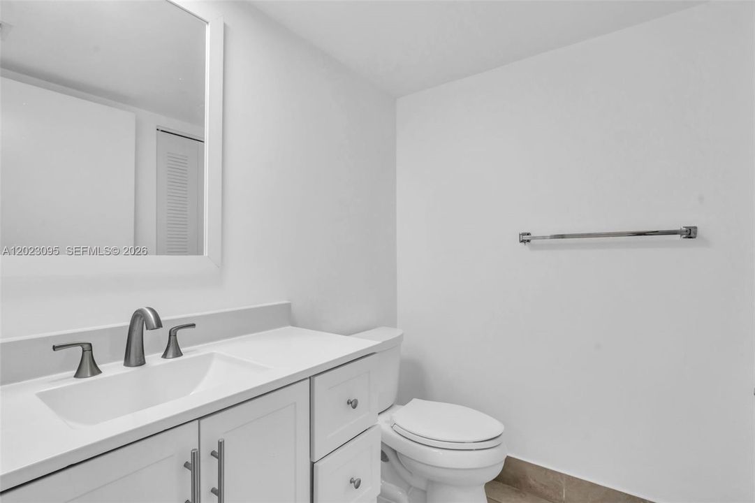 En Venta: $175,000 (1 camas, 1 baños, 1056 Pies cuadrados)
