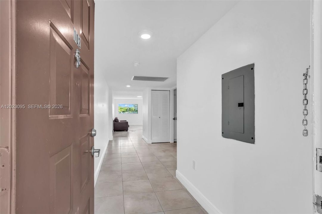 En Venta: $175,000 (1 camas, 1 baños, 1056 Pies cuadrados)