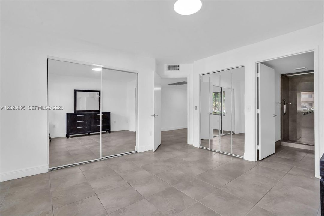 En Venta: $175,000 (1 camas, 1 baños, 1056 Pies cuadrados)