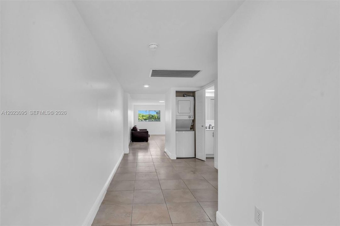 En Venta: $175,000 (1 camas, 1 baños, 1056 Pies cuadrados)