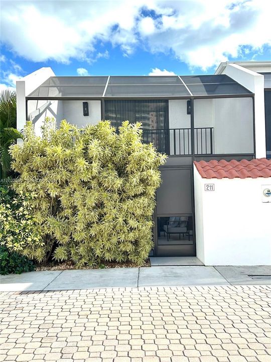 En Venta: $1,895,000 (2 camas, 3 baños, 1404 Pies cuadrados)