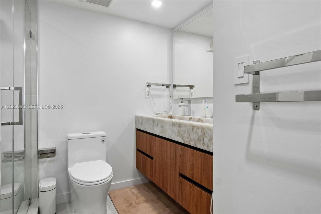 En Venta: $1,895,000 (2 camas, 3 baños, 1404 Pies cuadrados)