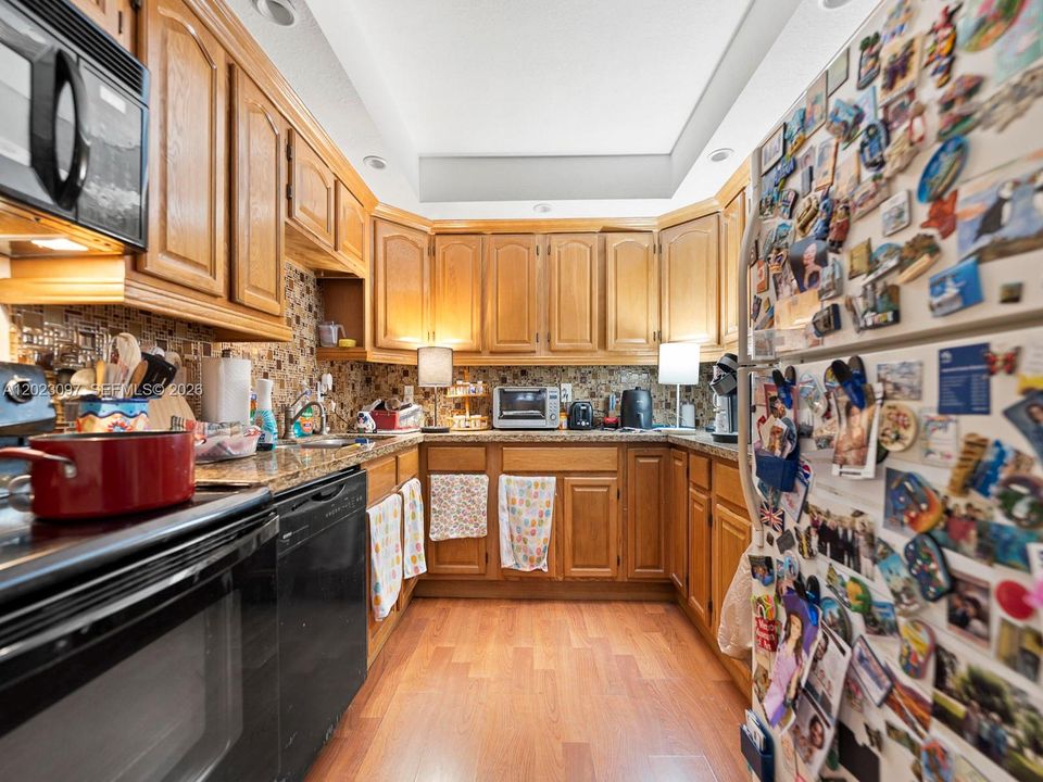 For Sale: $260,000 (2 beds, 2 baths, 1192 Square Feet)