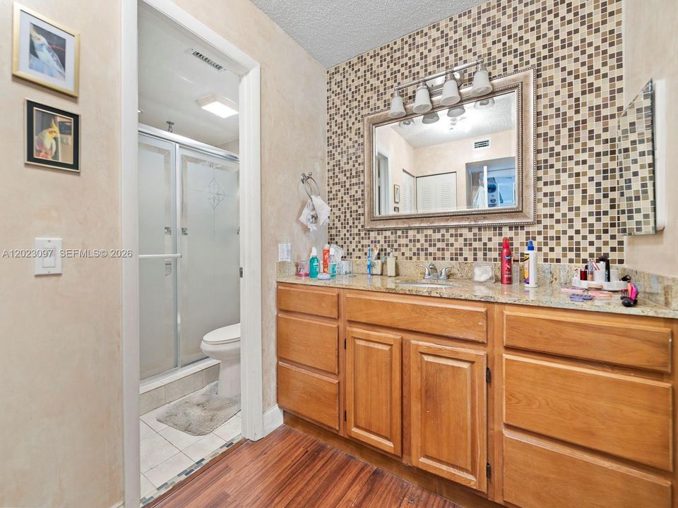 For Sale: $260,000 (2 beds, 2 baths, 1192 Square Feet)