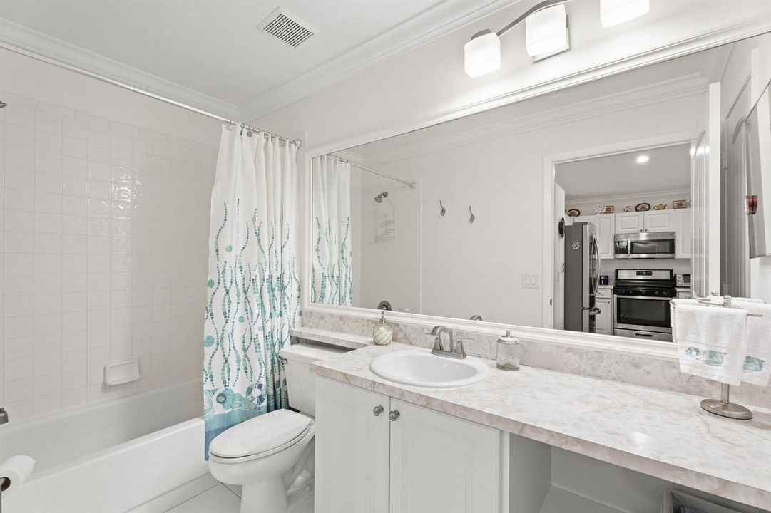 Guest bathroom/ optional ensuite
