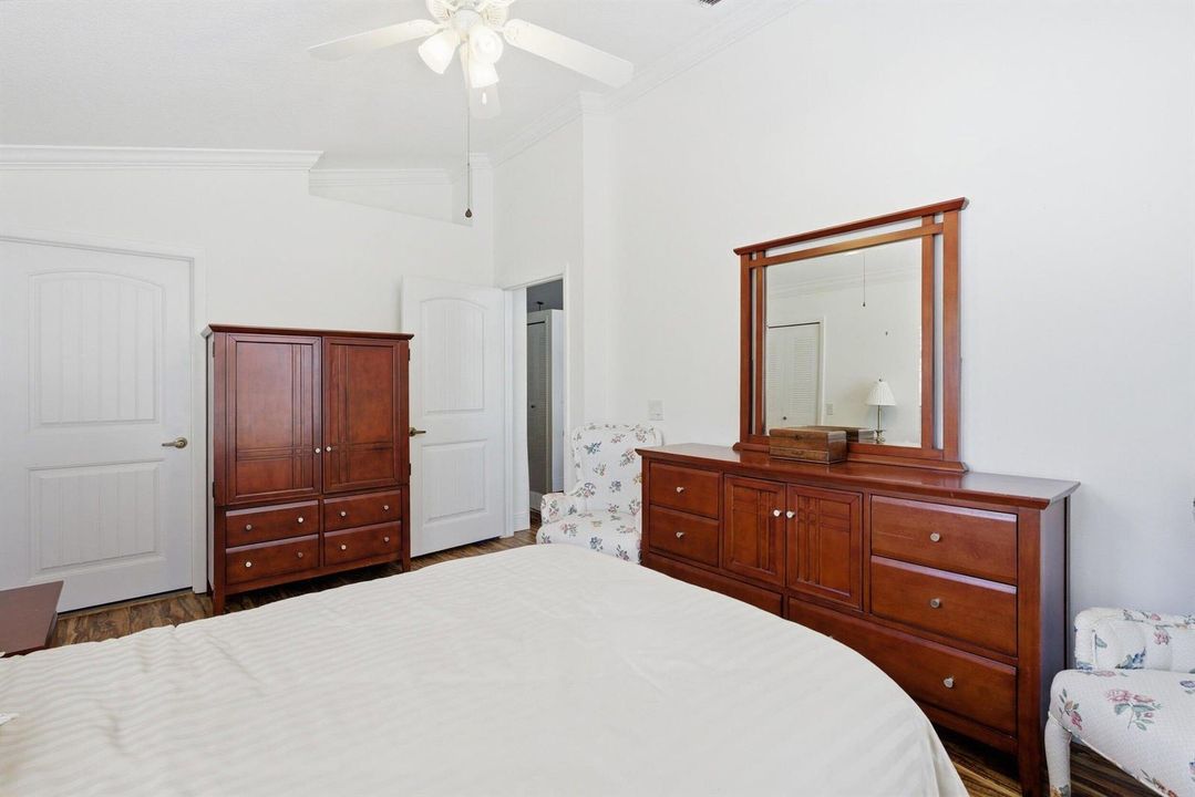 Bedroom 1b