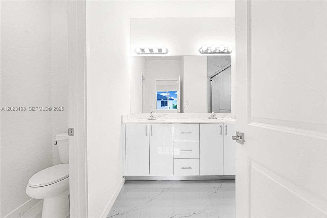 En Venta: $639,990 (5 camas, 4 baños, 0 Pies cuadrados)